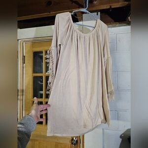 WinWin Cream Lace Dress Size Large/XL